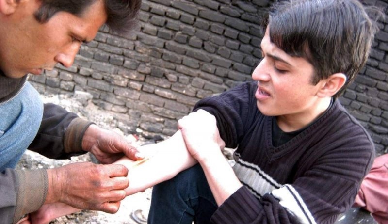 چگونه فرزندانی دور از اعتیاد و سوء مصرف مواد داشته باشیم؟