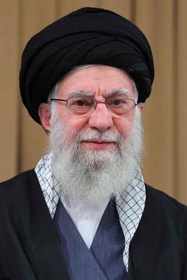 مجموعه تصاویر سخنرانی تلویزیونی رهبر انقلاب خطاب به ملت ایران