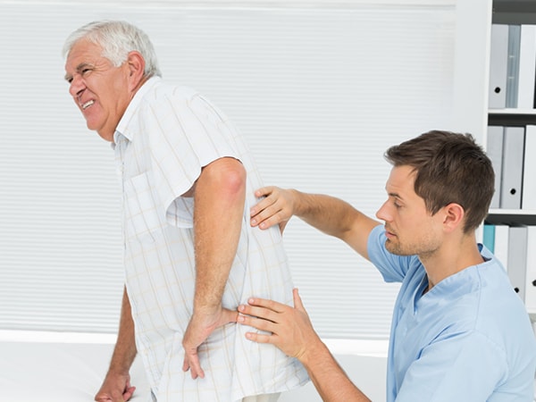 کمردرد و علت و درمان آن کمردرد و علت و درمان آن