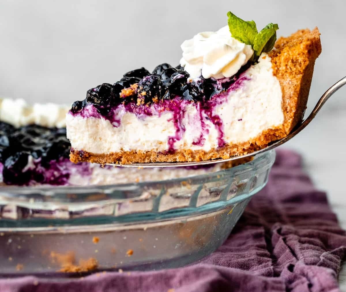 دستور تهیه پای با فیلینگ پنیر خامه ای و بلوبری