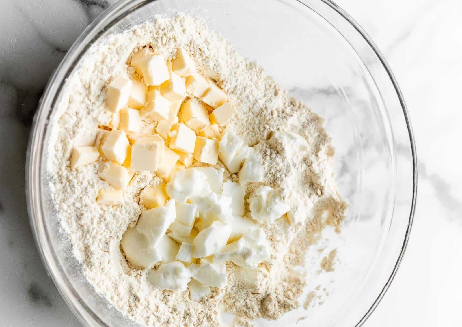 دستور تهیه پای با فیلینگ پنیر خامه ای و بلوبری