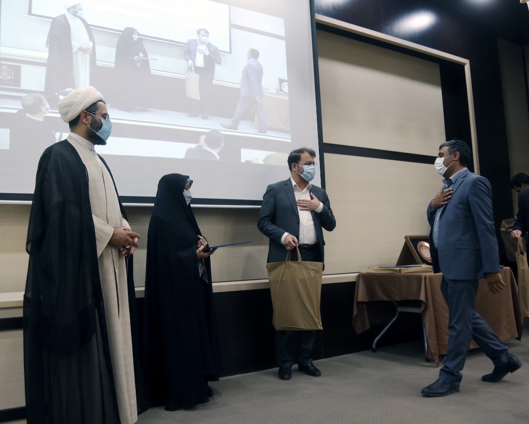 گزارشی از اختتامیه نمایشگاه «دستاوردهای نهاد وقف» سال 1400 گزارشی از اختتامیه نمایشگاه «دستاوردهای نهاد وقف» سال 1400