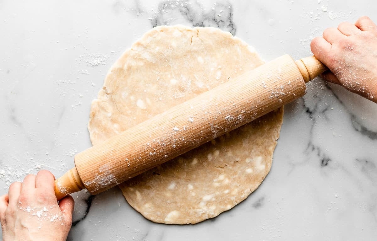 دستور تهیه پای با فیلینگ پنیر خامه ای و بلوبری