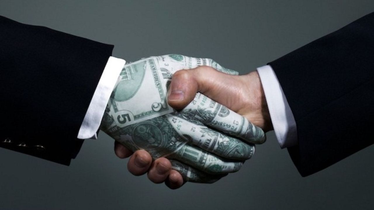 نقش گسترش صنعت گردشگری در جذب سرمایه گذار و مشتری های خارجی و تأثیر آن در تحقق جهش تولید