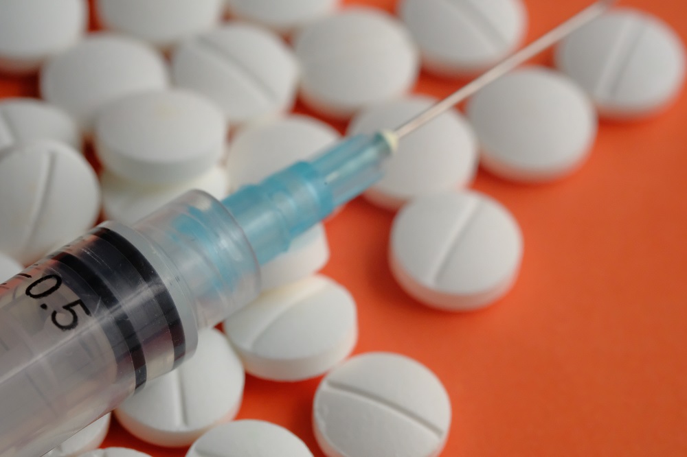 عوارض جانبی مکمل های دارویی بر سلامتی ورزشکاران