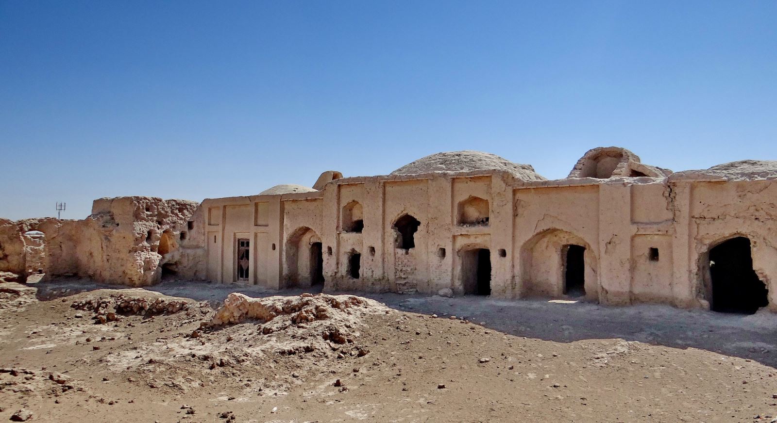 نگاهی جامع به جایگاه وقف در اسلام و سایر ادیان و مکاتب