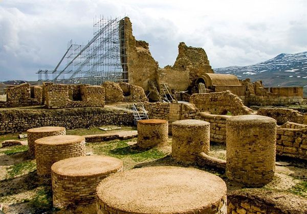 معرفی تخت سلیمان شهرستان تکاب