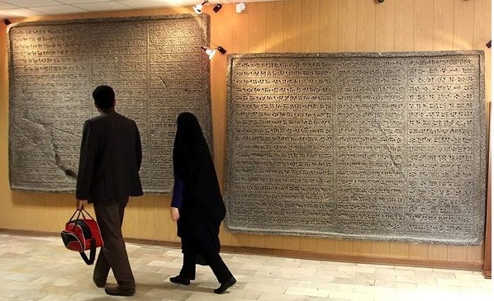 آشنایی با اثر تاریخی هگمتانه