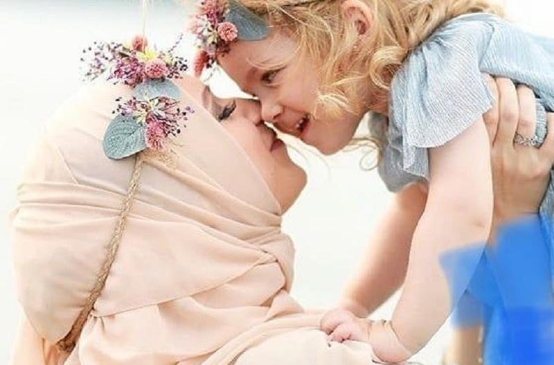 اشتغال و مسئله مادری