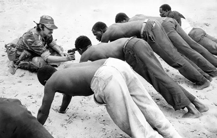 داستانک های نژادپرستی و برده داری