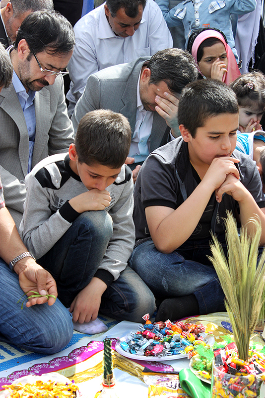 هفتاد و دو شین