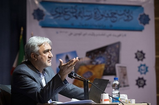 تقدیر از نرم افزار «راهی به آسمان» مؤسسه نور راسخون در اختتامیه جشنواره رسانههای علوی تقدیر از نرم افزار «راهی به آسمان» مؤسسه نور راسخون در اختتامیه جشنواره رسانههای علوی