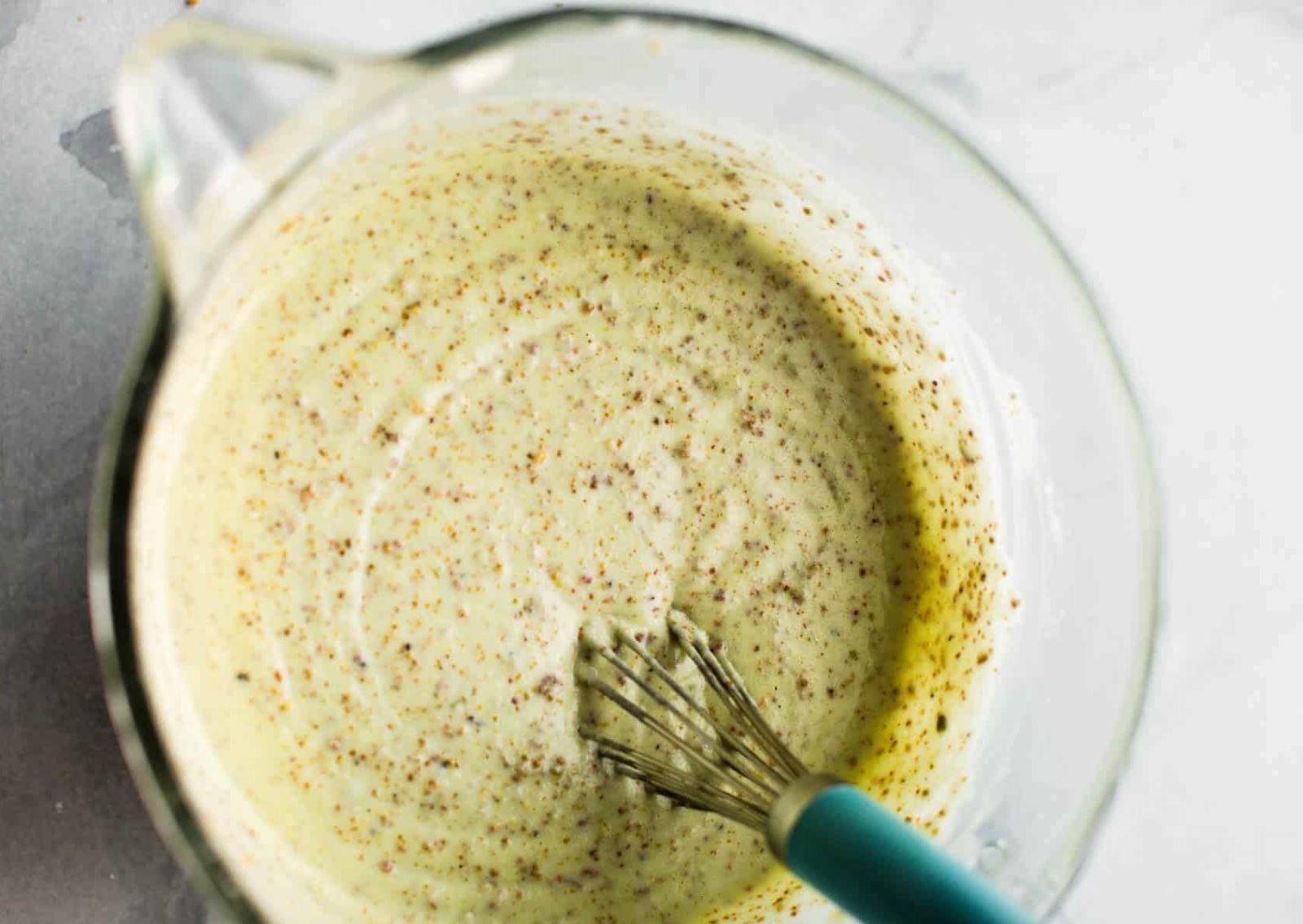 طرز تهیه کیک پسته ای