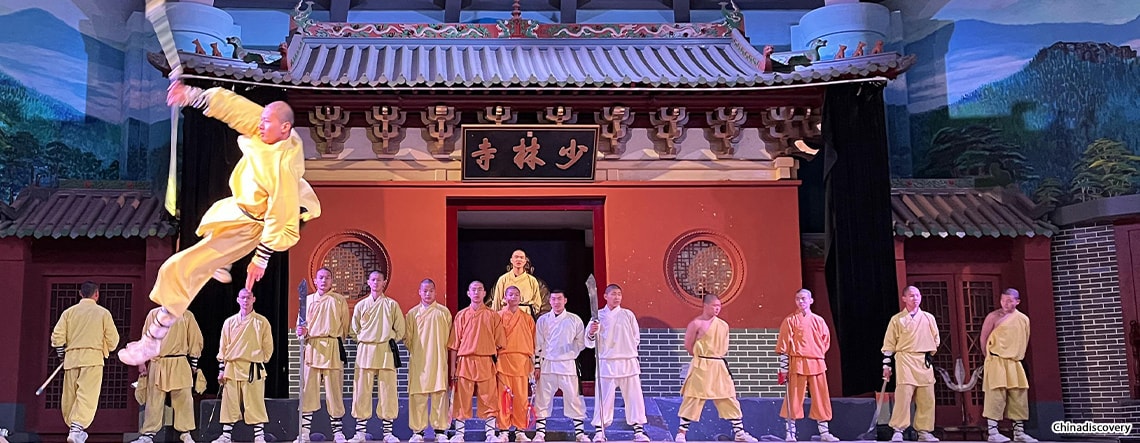 افسانه مبارزان شائولین