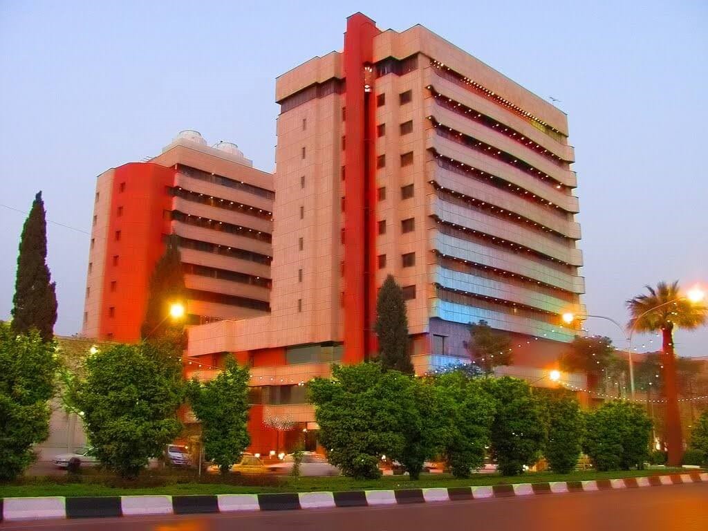 رزرو هتل پارس شیراز برای سفر خانوادگی