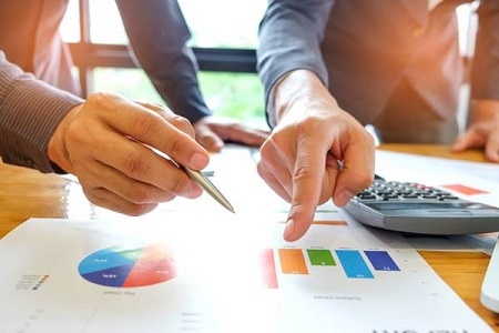    ۸ دلیل قانع‌کننده برای کارآمدی نسل جوان