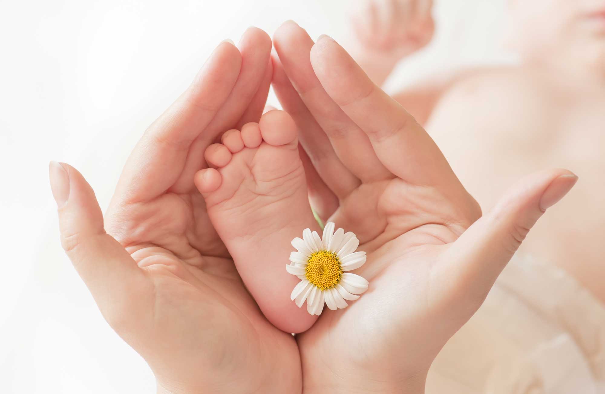 پرهیز از روش های غلط مراقبت‌ از نوزادان (بخش دوم)