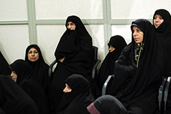   دیدار شاعران با رهبر انقلاب  