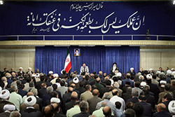   دیدار شاعران با رهبر انقلاب  