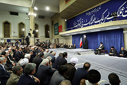   دیدار شاعران با رهبر انقلاب  