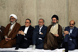   دیدار شاعران با رهبر انقلاب  