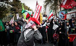  راهپیمایی ۱۳ آبان 