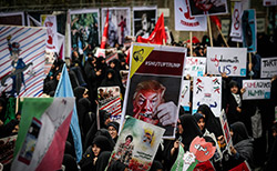  راهپیمایی ۱۳ آبان 