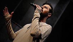 جشن تجلیل از دختران شهدای مدافع حرم 