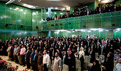 جشن تجلیل از دختران شهدای مدافع حرم 