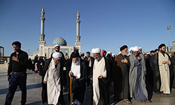 تشییع و خاکسپاری آیت الله روح الله شاه آبادی