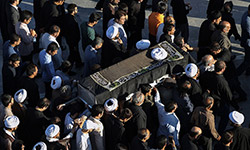 تشییع و خاکسپاری آیت الله روح الله شاه آبادی