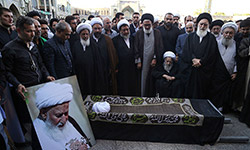 تشییع و خاکسپاری آیت الله روح الله شاه آبادی