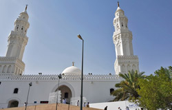  زیارت «دوره» در مدینه منوره 