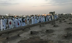  زیارت قبور بقیع 