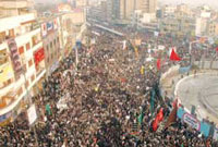 آيا آبميوه ايرانيان را به خيابان کشاند ؟ آيا آبميوه ايرانيان را به خيابان کشاند ؟