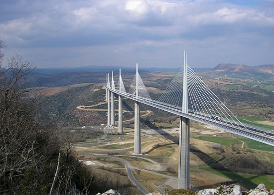    Millau مرتفع ترین پل جهان