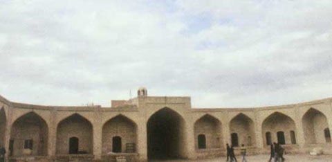 سرزمين خاک و خورشيد