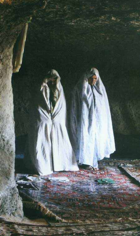 گشت و گذار در روستاي جهاني