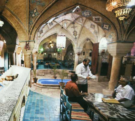 چاي در حمام شهر 