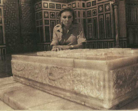 خانواده نفرين شده