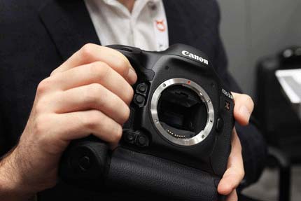 Canon 1D X: چرا باید این دوربین را خرید؟ 