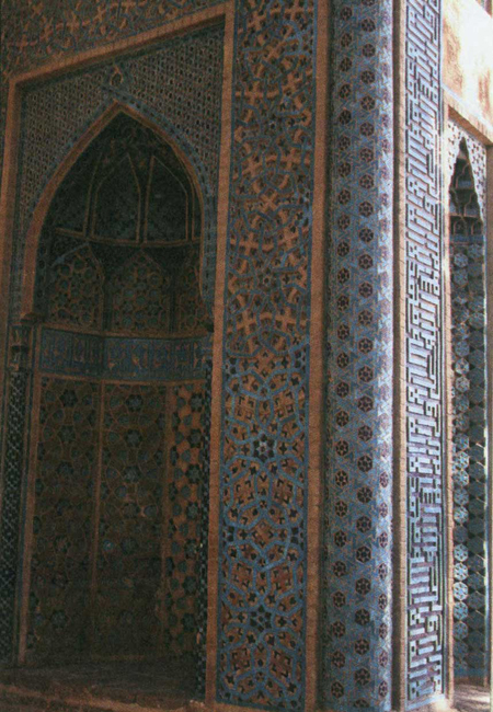 سرچشمه معماري ايران؛ گذشته، سنت ها و دورنماي آينده