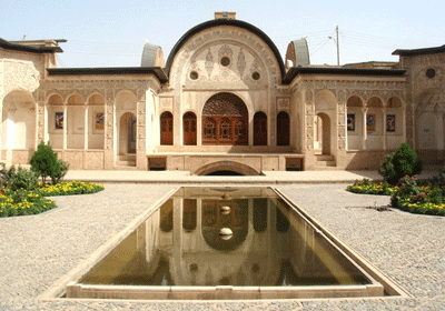 معماری در خانه&zwnj;های ایرانی 