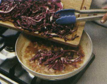 سالاد کلم گرم
