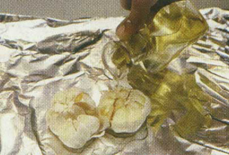 سالاد با سس سير کبابي
