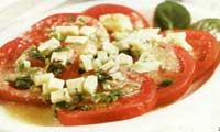 سالاد گوجه و سبزي