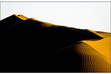 یک کویر، هزار آسمان
