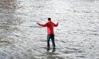راه رفتن روی آب