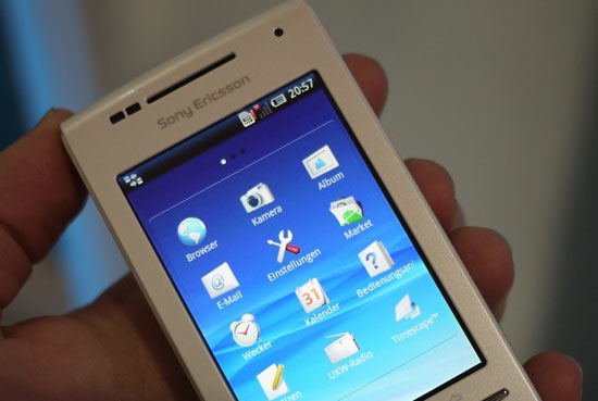 عضو ارزان سری رویایی، XPERIA X8