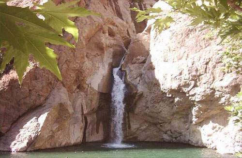 یک سفر با سه آبشار